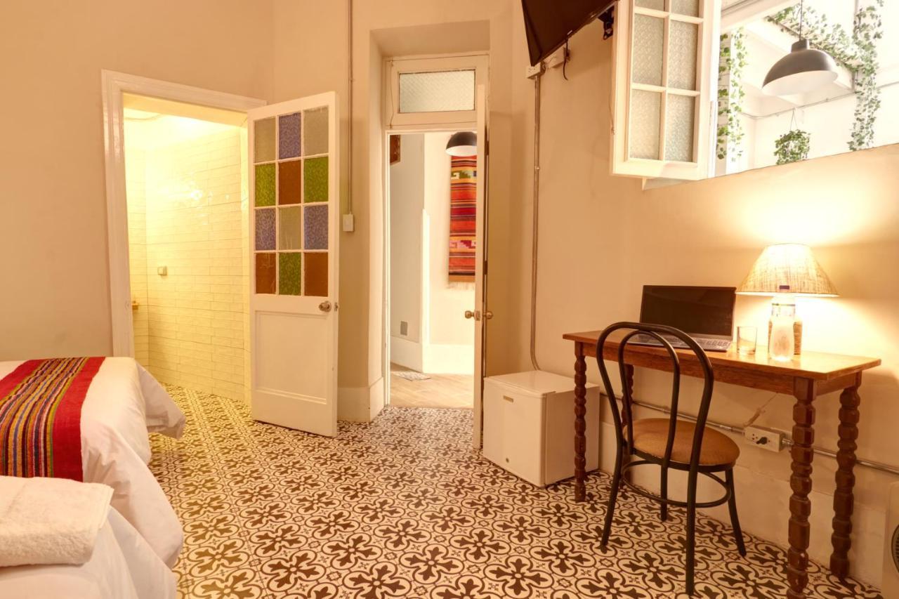 Casa Porta Hostel *
